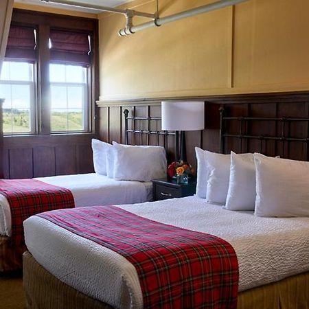 Prince Of Wales Hotel Waterton Park Exterior foto