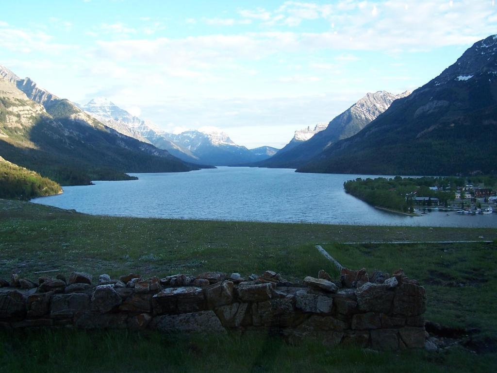 Prince Of Wales Hotel Waterton Park Exterior foto