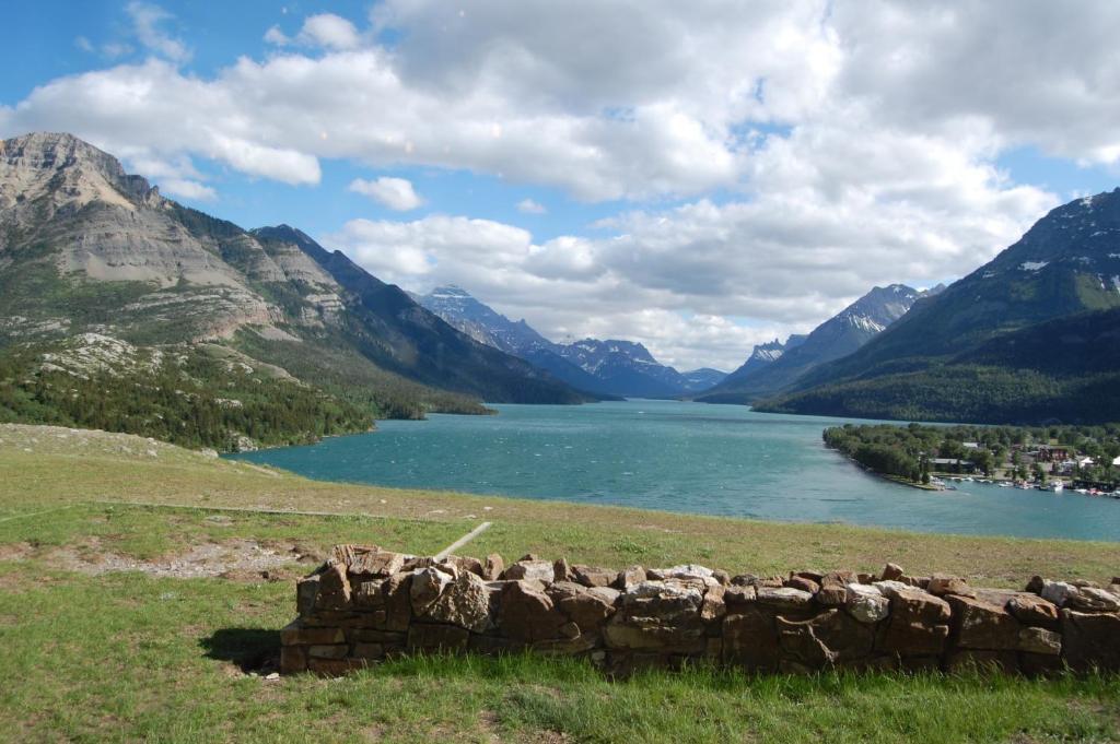 Prince Of Wales Hotel Waterton Park Exterior foto